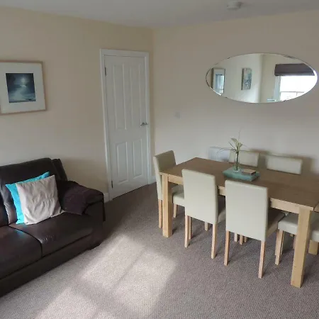 Holiday home 2, 27 Skinner Street *