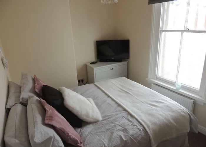 Dom wakacyjny 2, 27 Skinner Street