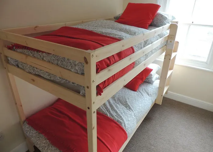 Dom wakacyjny 2, 27 Skinner Street *